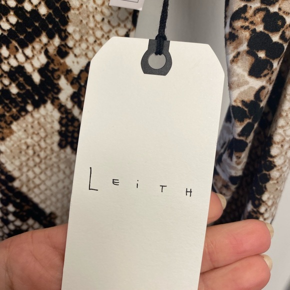 🆕 Snake Print Bodycon Dress - Picture 3 of 4